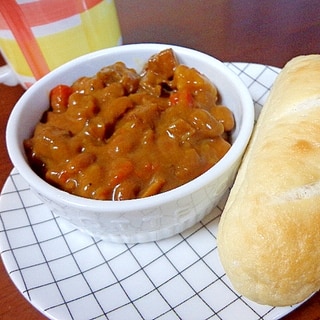 プチパンでナン気分♪ワンプレートお豆カレー